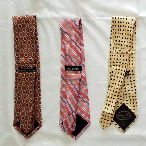 Jos A Banks signature collection 100 percent silk neck tie  Lot of Name Brand Ties - Jos A Bank Signature Col